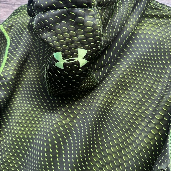 Under Armour Black Men’s Hoodie Size Small - Picture 3 of 5